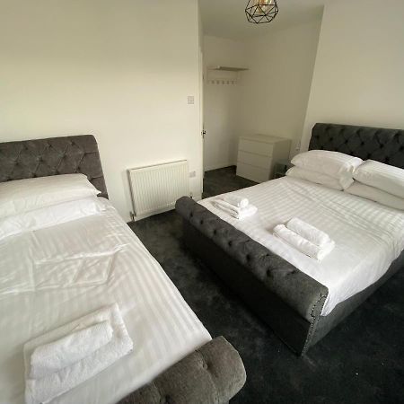 Memorial Building Apartment Рутин Екстериор снимка