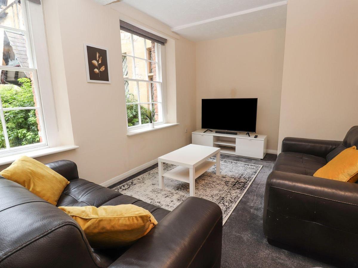 Memorial Building Apartment Рутин Екстериор снимка