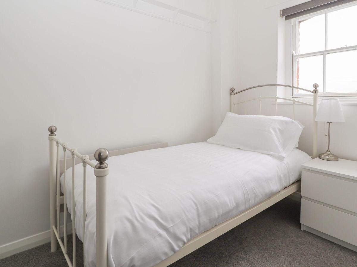 Memorial Building Apartment Рутин Екстериор снимка