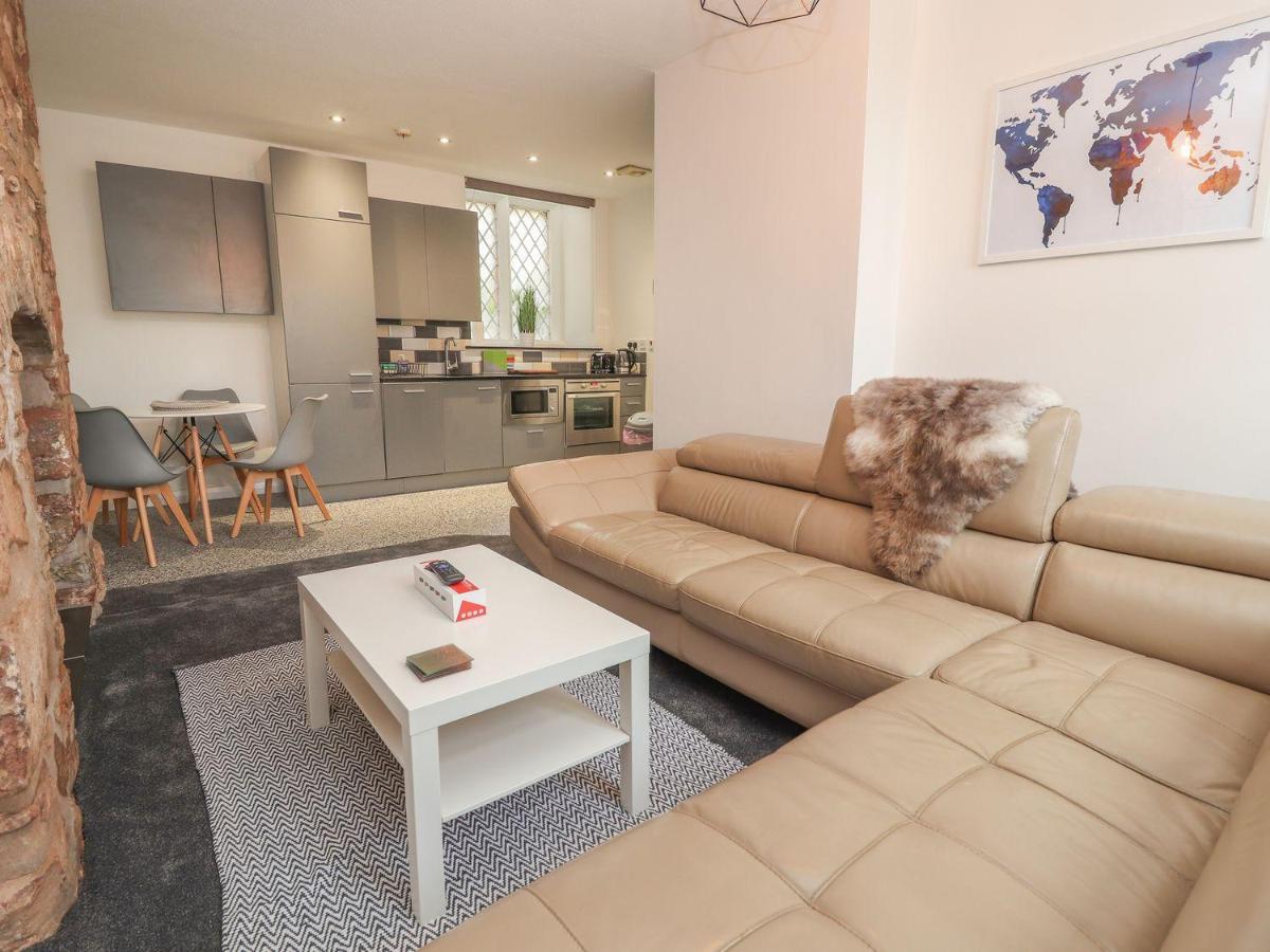 Memorial Building Apartment Рутин Екстериор снимка