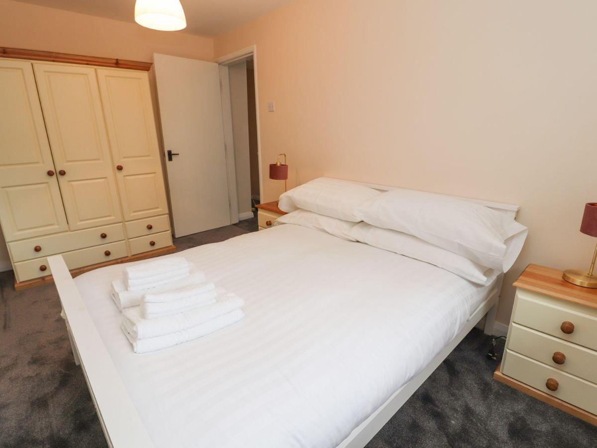 Memorial Building Apartment Рутин Екстериор снимка